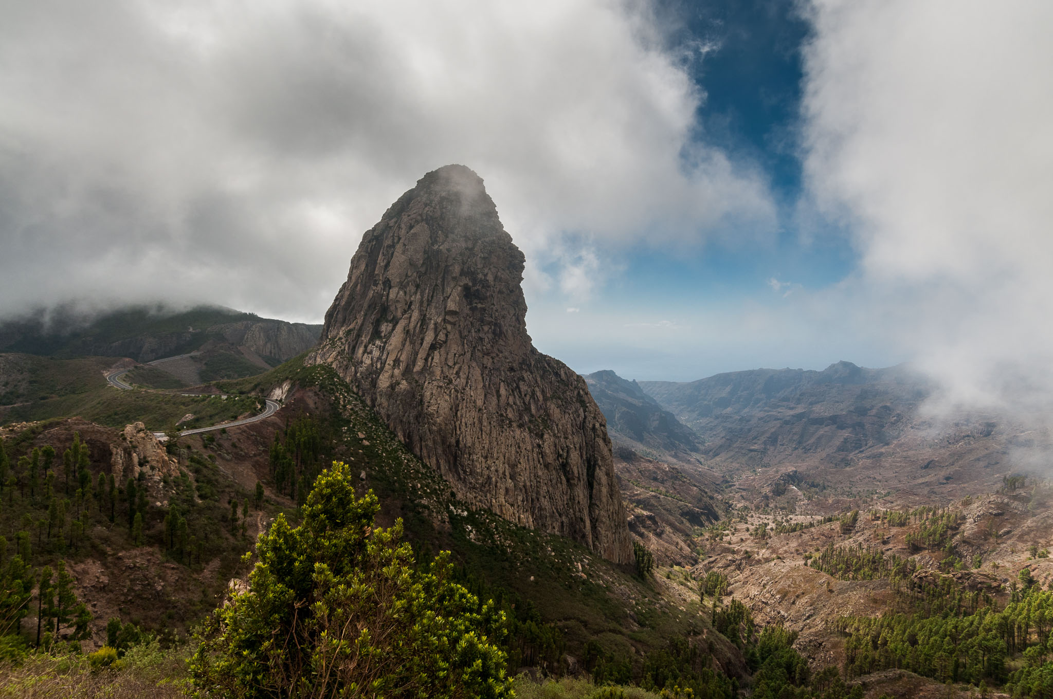 072
